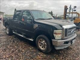 2010 Ford F350 Crew Cab (4 doors)