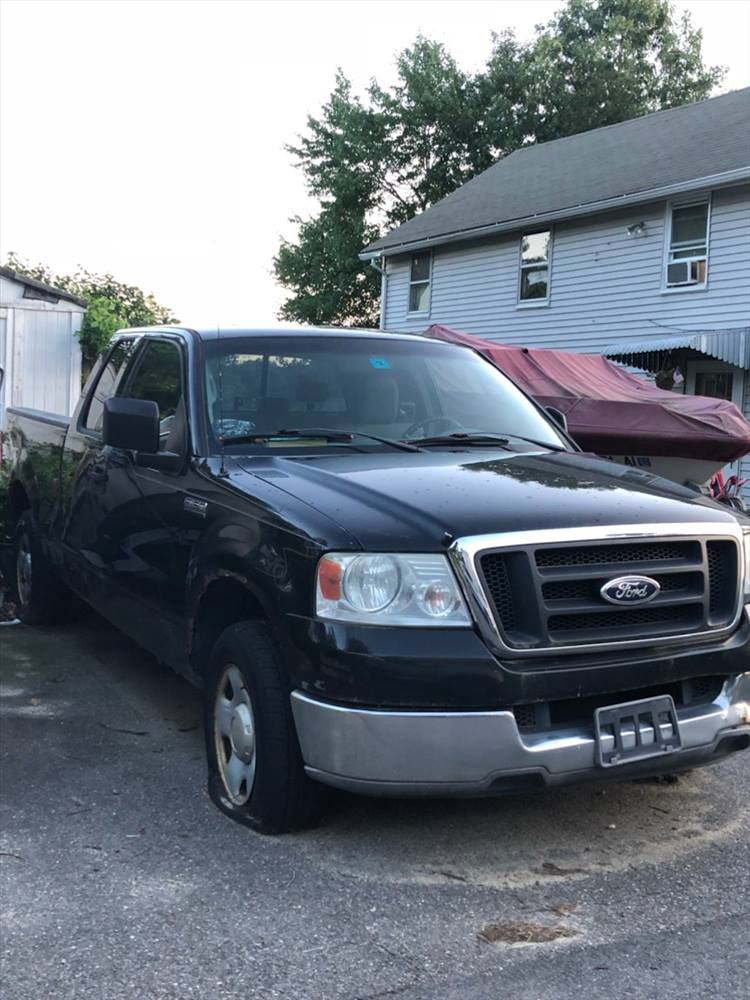 2004 Ford F150 Extended Cab (4 doors)