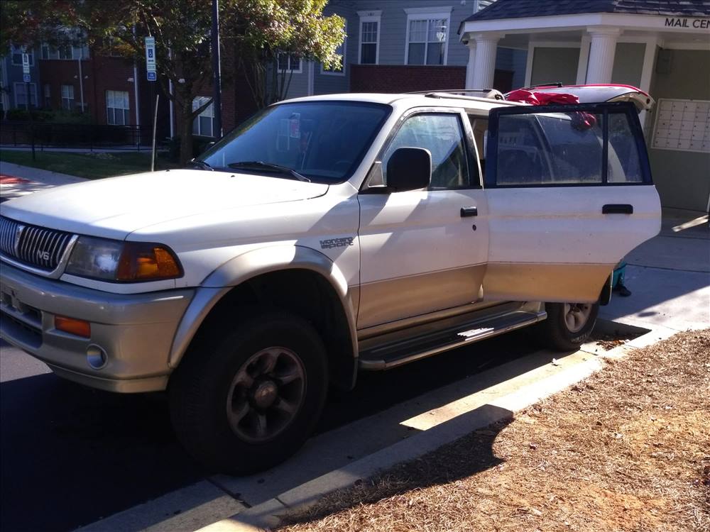 1999 Mitsubishi Montero