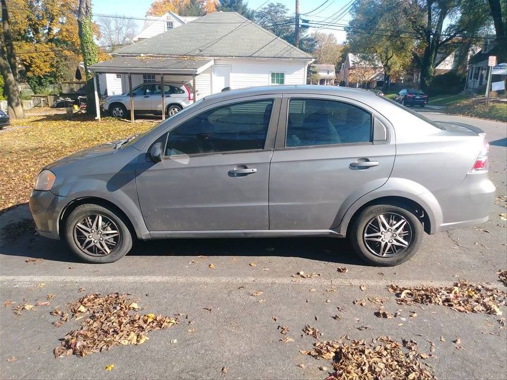 2010 Chevrolet Aveo Sedan (4 doors)