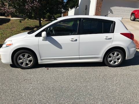 2011 Nissan Versa Hatchback