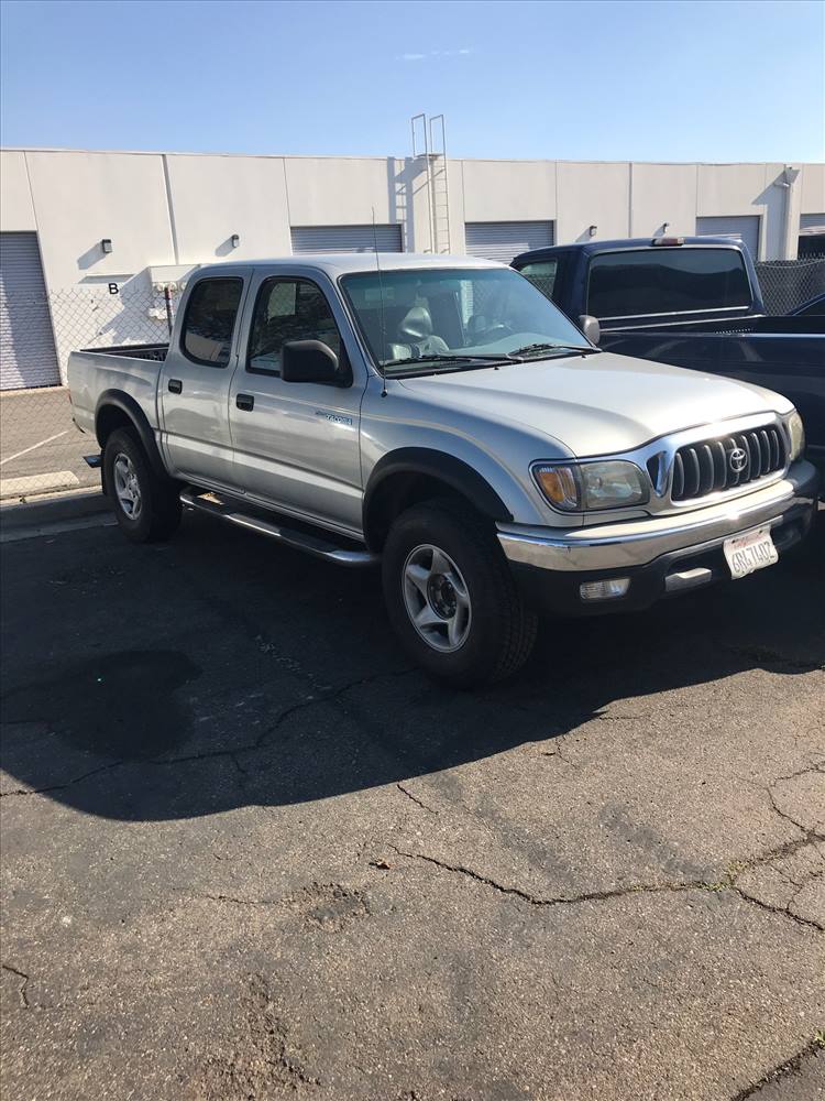 2001 Toyota Tacoma Crew Cab (4 doors)