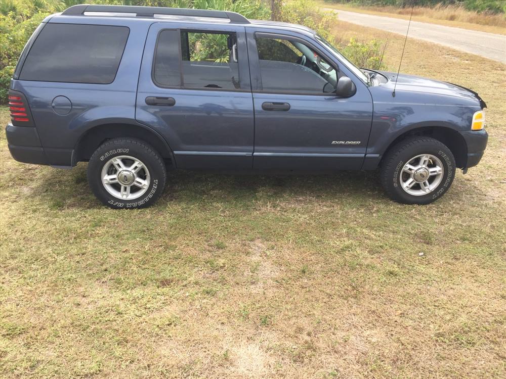 2005 Ford Explorer