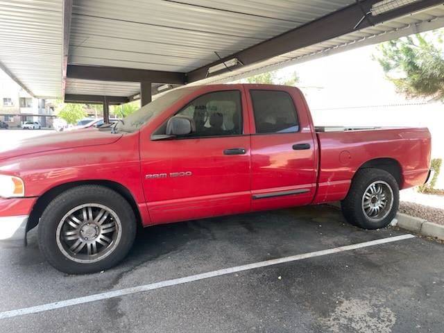2002 Dodge RAM 1500 Extended Cab (4 doors)